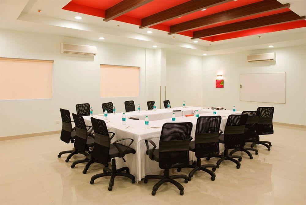 Indore Buitenkant foto